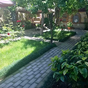 Garden فندق تبليسي